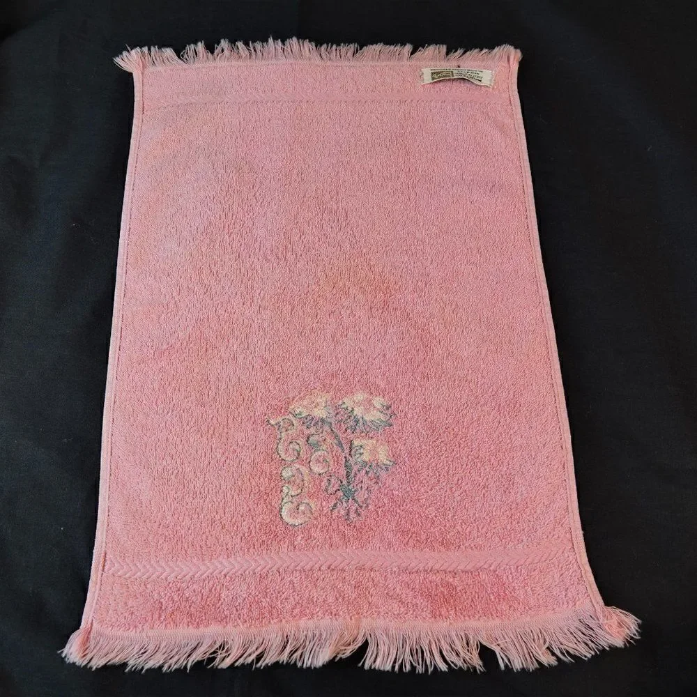 Vintage Martex Luxor Fingertip Hand Towel